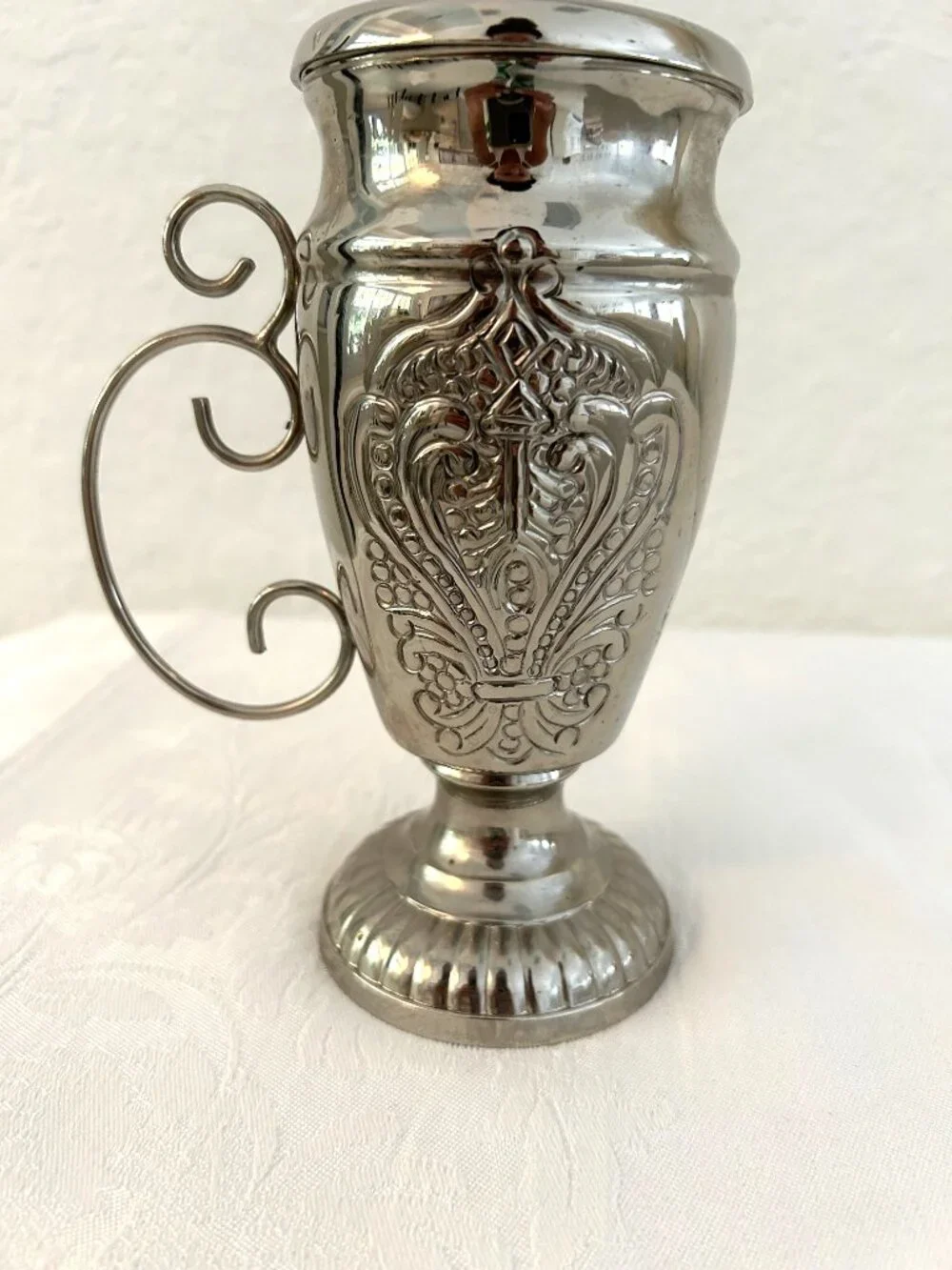 Liards Victorian Design Powder Shaker